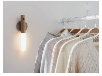 Rechargeable Motion Sensor Night Light – Magnetic Wooden Wall Sconce for Bedroom & Stairs